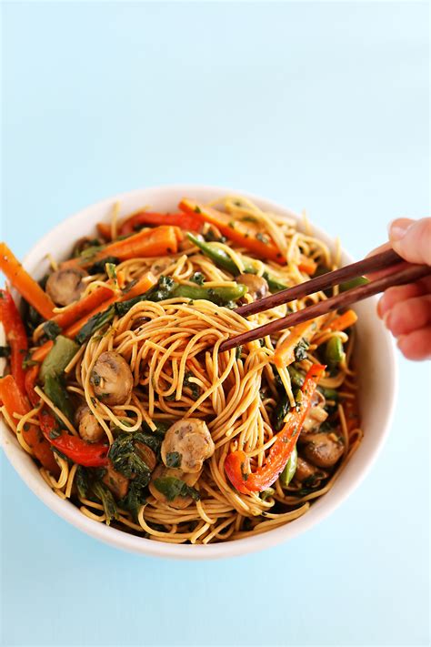 It uses staple vegetables like cabbage and carrots, with bell peppers for a pop of color. Easy Vegetable Lo Mein - The Comfort of Cooking