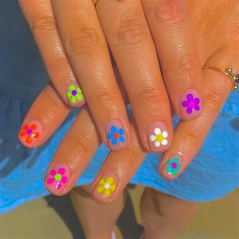 Indie Nail Inspo 💟 In 2020 Hippie Nails Funky Nails Swag Nails
