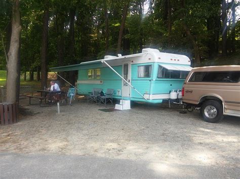 Millions of people travel to the lake each year to take advantage of its 12,000 acres and 270 miles of shorelines. #54 Lake Allatoona MWR Campground, GA - YouTube