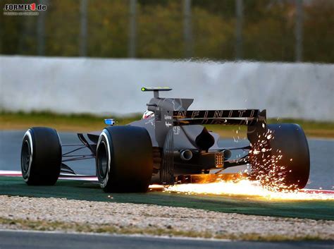 The organisers of the dutch grand prix at zandvoort are hopeful of welcoming a capacity crowd of over 100,000 fans per day to the formula 1 race in september. Formel 1 2017: Autos werden drei Sekunden schneller ...