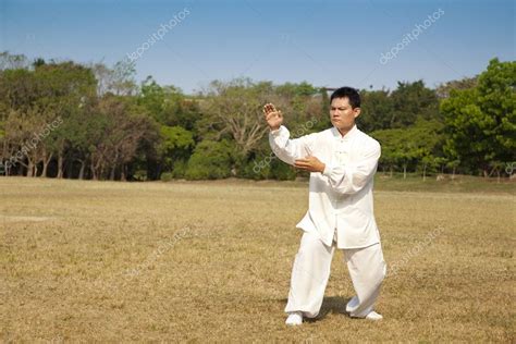 Kung Fu Man Stock Photo By ©tomwang 10754137