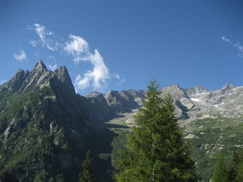 Sfondi Per Lo Schermo Montagna Val Masino