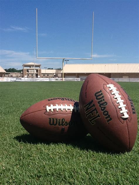 How To Kick Field Goals - Field Goal Kicker Online