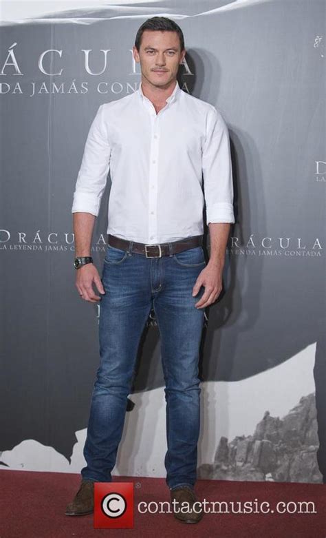 Luke Evans Dracula Untold Photocall 11 Pictures