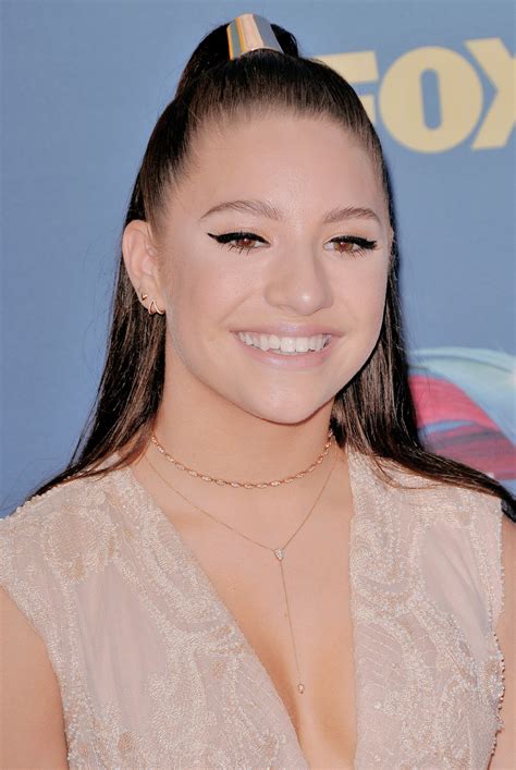 Mackenzie Ziegler — Mackenzie Ziegler At The Teen Choice Awards 2018