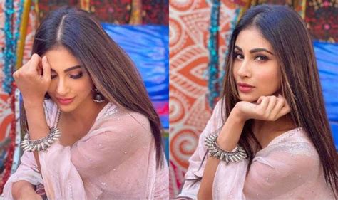 Mouni Roy’s Look In Pastel Pink Salwar Suit And Silver Jewellery Is Perfect For This Holi Fans