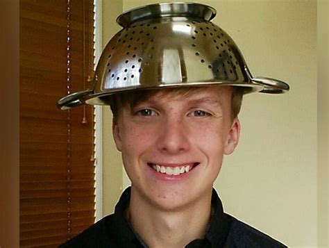 Pastafarian backs down on wearing colander in school photo - NZ Herald