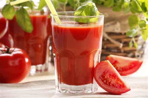 Tomatensaft am Morgen kennst du alle Vorteile