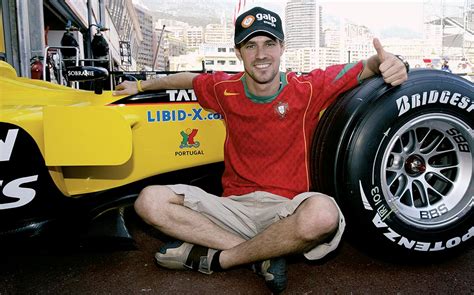Tiago monteiro was born on july 24, 1976 in oporto, portugal as tiago vagaroso da costa monteiro. Tiago Monteiro: A estreia "quente" na F1 - AutoSport