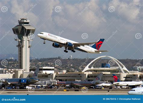 Delta Airlines Jet Taking Off Editorial Photo Image Of Aircraft
