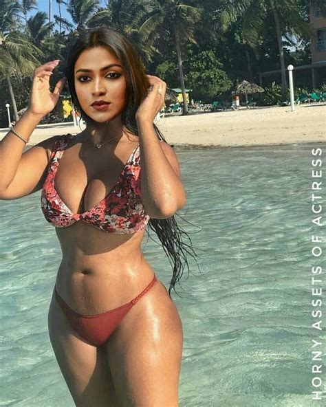 Amala Paul Bikini Bath Indian Bikini Bikinis Bikini Bathing