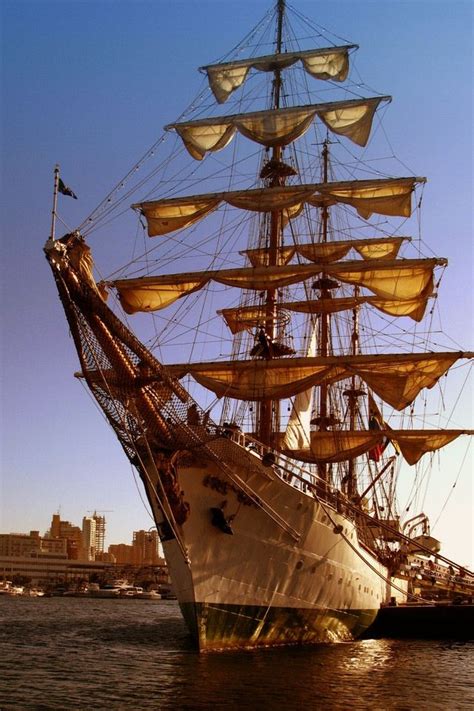 Pin By Laura Martin On I Wonder As I Wander Old Sailing Ships