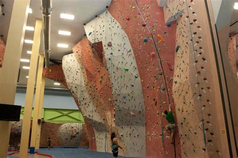 Founded as an expedition company in 1990 by an amga mountain guide, earth treks opened its first climbing facility in 1997. Top Rope Walls - Picture of Earth Treks Climbing Center ...