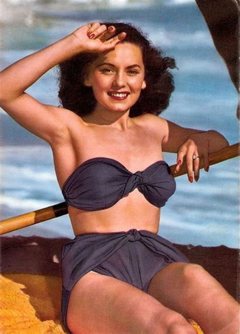 Vintage Swimwear Revisited 69 Glamorous Postcards Show Women Swimsuits In The 1940s And 50s