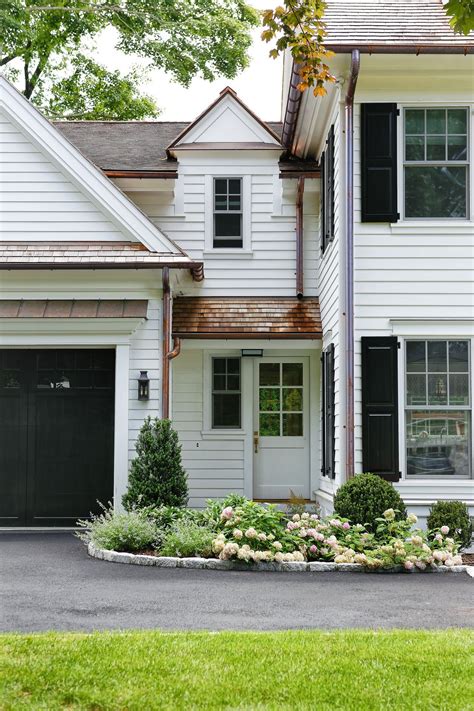 It was my first choice and i love it. Riverside Exterior Mudroom Entry 35 | Garage door styles ...