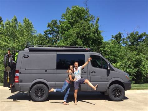 Sportsmobile'in uzmanlığını konuşturduğu en son işlerinden biri ise bir mercedes sprinter dönüşümü. Mercedes Benz Sprinter Camper 4x4 - amazing photo gallery, some information and specifications ...