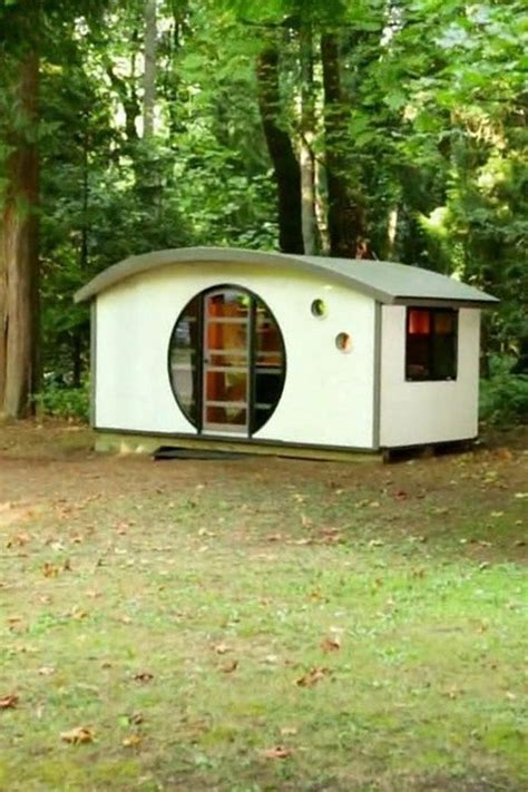 Watch the hunting ground online free. Watch Tiny House Hunting - S1:E13 Tiny and Portable in ...