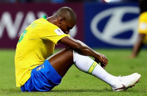 Penonton mempertaruhkan banyak uang dalam judi balap. Gara-gara Gol Bunuh Diri, Fernandinho Mendapat Ancaman ...