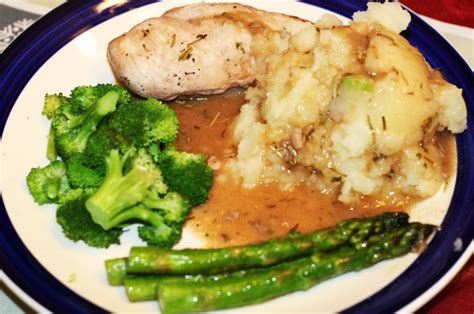 If the gravy is too thick, add more broth or drippings liquid. Burnt Butter Gravy | Healthy chicken recipes, Healthy ...