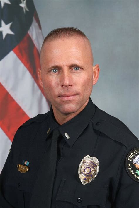 Screams From The Porch Knoxville Police Lieutenant Dies Suddenly Due