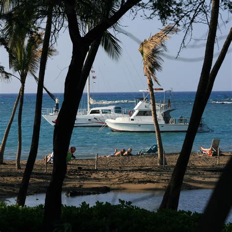 Anaehoomalu Bay in Waikoloa Village, HI (With Photos)
