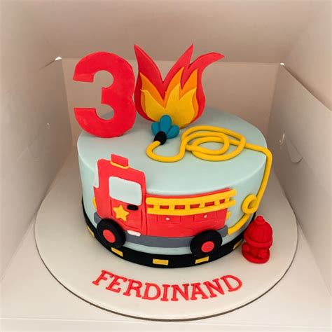 Fire Engine Cake Firefighter Birthday Cakes Fireman Sam Birthday