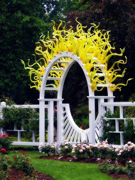 From the moment i walked in and until i was finished i was treated with warm, friendly, genuine care. Chihuly in the rose garden... | Chihuly, Missouri ...