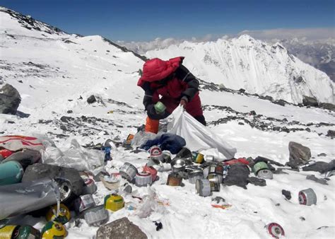 Gunung Everest Tempat Sampah Indonesia Environment Energy Center