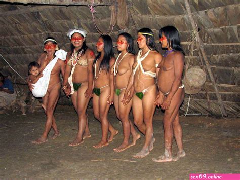 Xingu Nude Sexy Photos