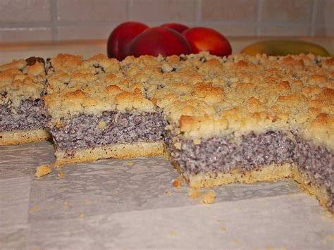 In a small bowl, combine warm water, sugar and yeast. Mohn - Streuselkuchen (Rezept mit Bild) von pinktroublebee ...