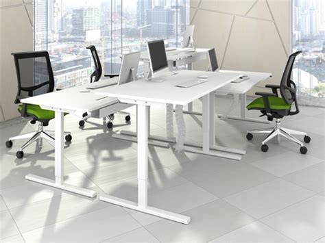 Weil sich die arbeitsumgebung an den nutzer anpassen sollte und nicht umgekehrt. Schreibtisch Agile elektrisch höhenverstellbar ...