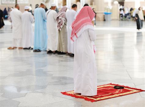 A.pengertian sholat tasbih shalat tasbih adalah sholat sunnat yang dikerjakan sebanyak 4 rakaat, yang didalamnya diperbanyak bacaan tasbih. Tata Cara Sholat Sunnah Tasbih yang Wajib Diketahui ...
