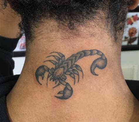 Spine tattoo can hold various deep meanings along with attractive appearance. Pin by sarah y on tat | Best neck tattoos, Neck tattoo ...