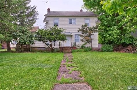 This 2,912 square foot house sits on a 0.34 acre lot. 142 Closter Dock Rd, Closter, NJ, 07624 - Religious ...