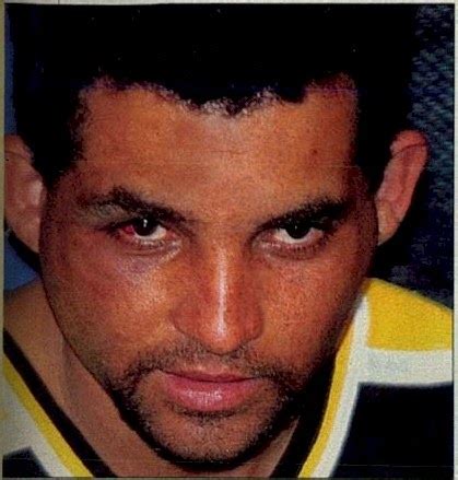 Assassino che compie delitti in serie. Serial Killers - Crimes, histórias, razões: Maníaco do Parque