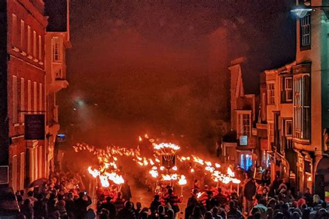 Lewes Bonfire Authorities Believe Itll Be A Non Event More Radio