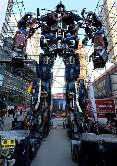 Erlebe die unvergleichlichen kapitel der transformers: Gambar-Video Robot Transformers Optimus Prime Terbesar ...