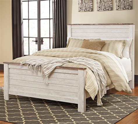 Signature Design By Ashley Willowton Two Tone Queen Panel Bed With
