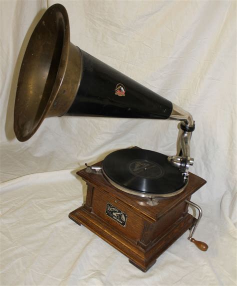 Bargain Johns Antiques Antique Oak Victor Record Player