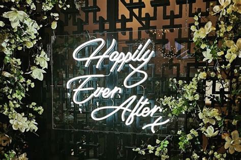 Trend Alert Light Up Your Love With These Neon Signs Modern Wedding