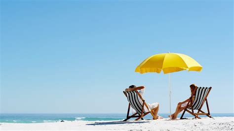 9 Best Beach Umbrellas And Shades In Australia For Summer 2024 Escape
