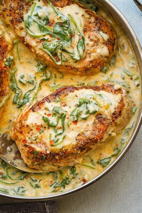 Boneless pork chops make a great, simple and tasty meal. Boneless Pork Chops in Creamy Garlic Spinach Sauce (With ...