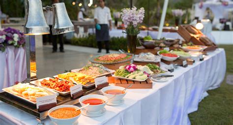 What are the features of outdoor catering? - GeeksScan