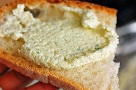 How To Make Garlic Spread For Bread Recipe Brown Sugar Food Blog