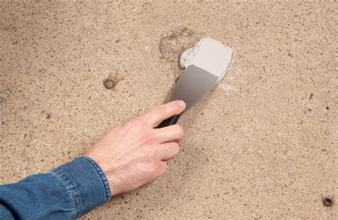 Zusätzlich entstehen noch materialkosten für einen speziallack (auch fliesenlack) von ca. Betonwand spachteln » Anleitung in 4 Schritten