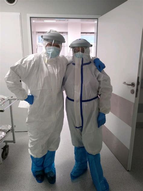Czy mimo trwającej pandemii możemy się swobodnie przemieszczać? Szpital w Jastrzębiu pokazał jak wygląda praca na oddziale ...