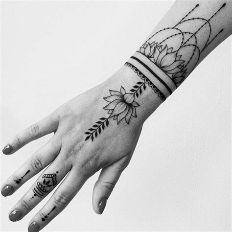 #iga swiatek #iga świątek #tennis #french open #roland garros. Swiatek Tattoo / Tennis Star Twittert Foto Petkovic ...