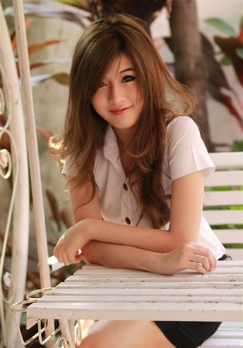 Khmer Show Thai Lovely Girl In University Uniform
