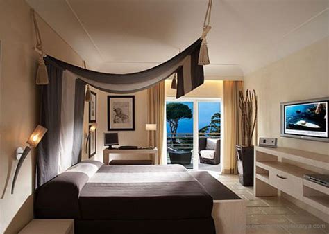Semoga artikel ide desain kamar tidur minimalis bermanfaat. Contoh Interior Kamar Tidur Minimalis Yang Menggairahkan ...