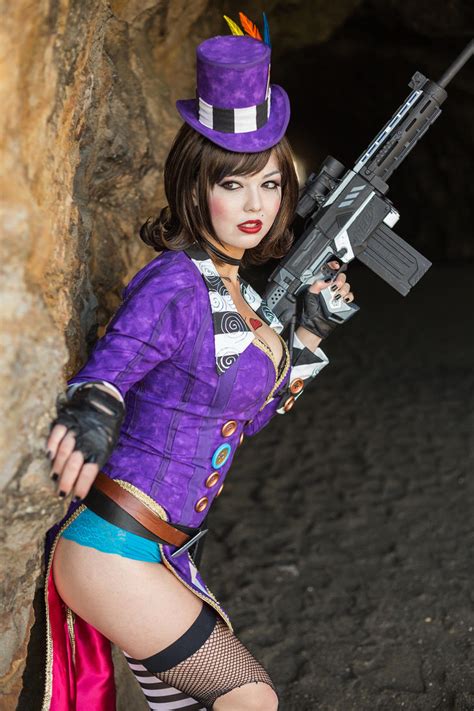 Borderlands 2 Mad Moxxi Cosplay By Azhp On Deviantart